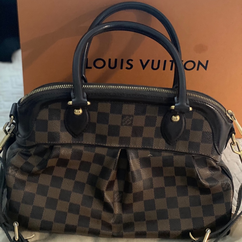 Louis Vuitton Trevi Handbag Damier